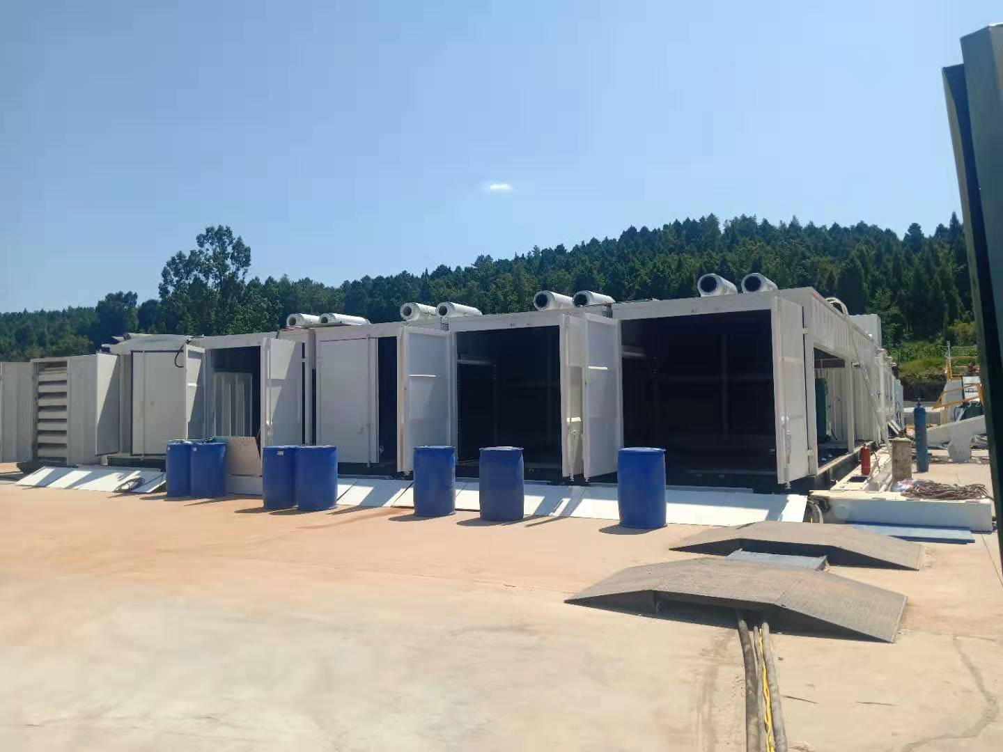 喜訊！中石化華東石油工程有限公司再次與我公司簽訂4臺(tái)1100KW集裝箱低噪音發(fā)電機(jī)組.